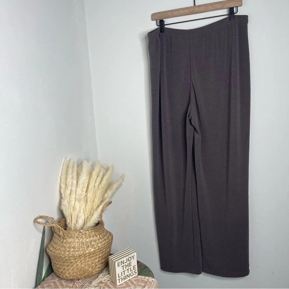 Easywear by Chico's Crepe Sharryl Pull On Pants in Chelsea Gray Size 3